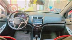 هیوندای ئەکسنت هاچباک